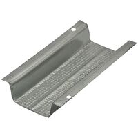 Striscia Di Profilo Del Metallo Nei Pacchetti Al Magazzino Dei Prodotti Metallici Image99039124