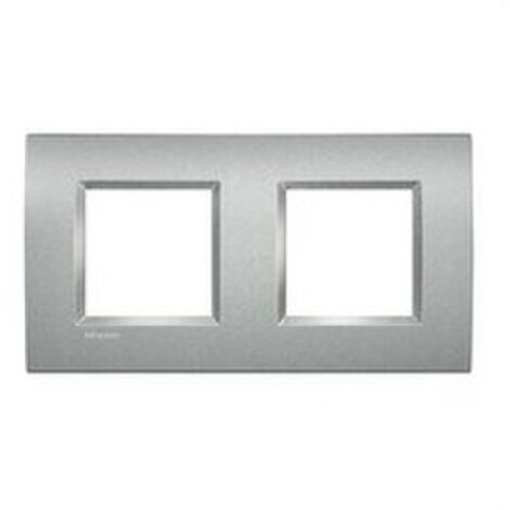 Plaque carrée Livinglight Tech 2 x 2 modules LNA4802M2TE