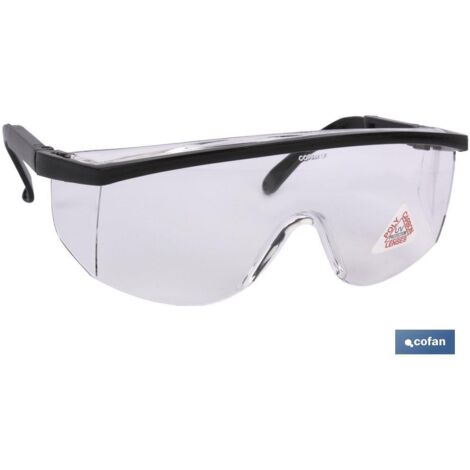 Schutzbrille gegen Stöße