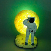 Astronaut Earth Night Light Kids Room, Starry Sky Atmosphere Resin Table Lamp Boys Room, Pilot Bedside Lamp LED Astronaut Desk Lamp Girls Room