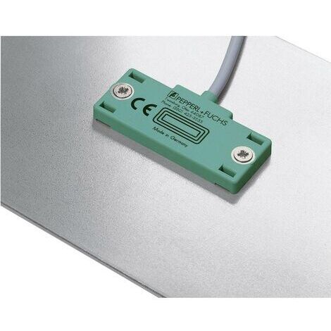 Détecteur de proximité capacitif Pepperl+Fuchs CBN5-F46-E2 051974 50 x 20 mm non affleurant PNP 1 pc(s) (1/3)