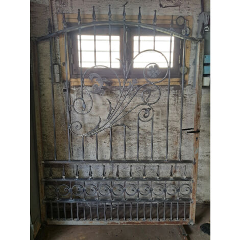 Panneau décoratif lisse avec détails feuilles - H970mm L780mm Section en rond Ø12mm - Modèle DROIT - Fer forgé à souder - DECO FER FORGE