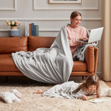 Couverture Plaid Canape Polaire Douce Flanelle Jeté de Canape Doux pour Chambre Sofa lit Fauteuil 150x200cm Bleu MHB - Maison Couverture Plaid Canape Polaire Douce Flanelle Jeté de Canape Doux pour Chambre Sofa lit Fauteuil 150x200cm Bleu MHB - Maison