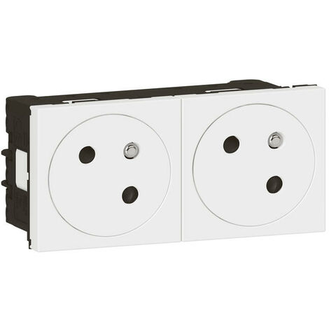 Prise de courant surface 2P+T MOSAIC raccordement latéral 4 modules - LEGRAND - 077142L
