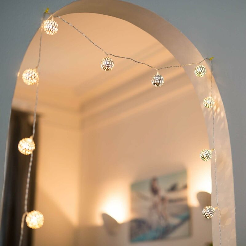 Guirlande lumineuse marocaine LED – Longueur totale 3M 20 LED