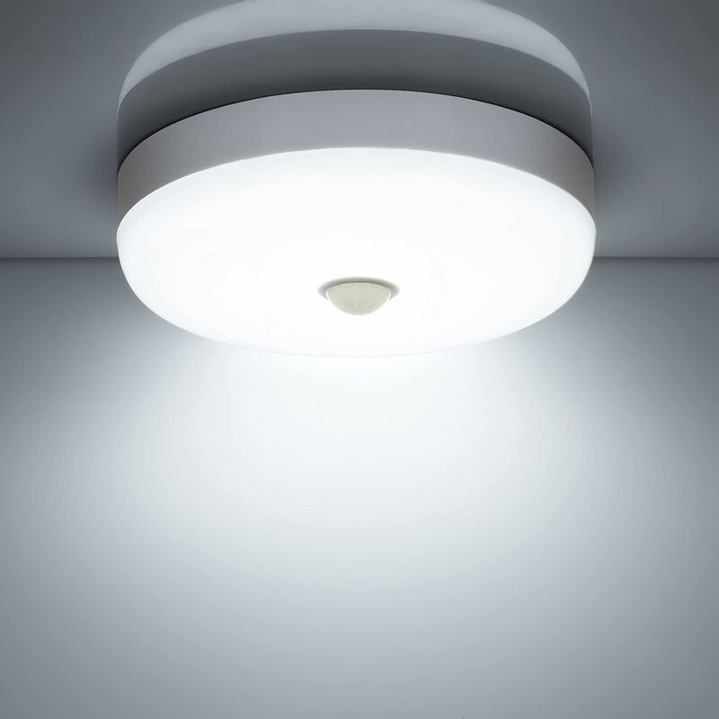 Plafonnier LED Moderne Doré Ronde avec Détecteur De Mouvement Radar Lampes  De Plafond Intérieur Lumière Blanche Froide (6000-6500K) Pour Hall Couloir  Escaliers Garage,Ø20cm+12w : : Luminaires et Éclairage