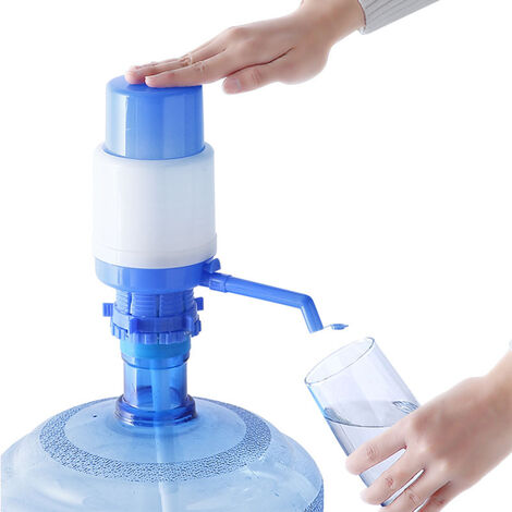 Distributeur d'eau manuel adaptable aux bouteilles et bidons