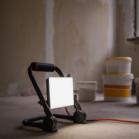 Xanlite - Projecteur de Chantier LED Filaire, Tête Pivotante, 30 W, 2100 Lumens - PR30WF