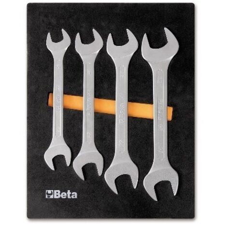 TERMOFORMATO MORBIDO CON 4 UTENSILI ART. M38