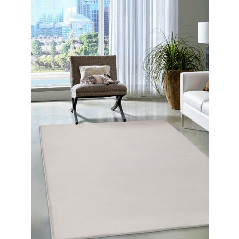 the carpet Cosy kuschelig Warmer Fellteppich, weich und elegant, waschbar und Fußbodenheizung geeignet, Beige, 140 x 200 cm (1/5)