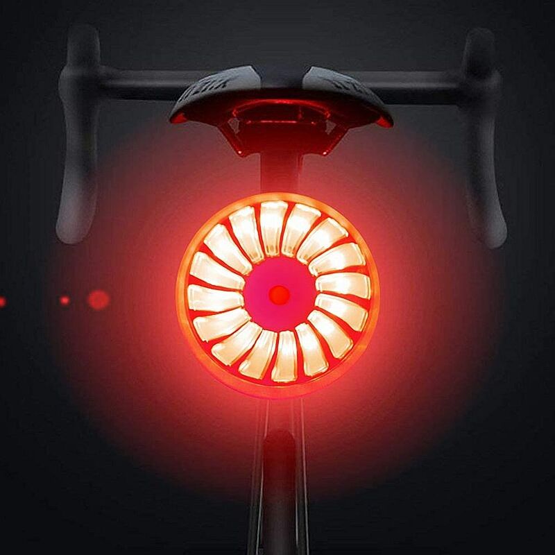 Luz trasera para bicicleta, Smart Brake Luz trasera para bicicleta recargable por USB, 5 modos de iluminación Luz trasera para bicicleta roja de alta intensidad Mochila impermeable para casco