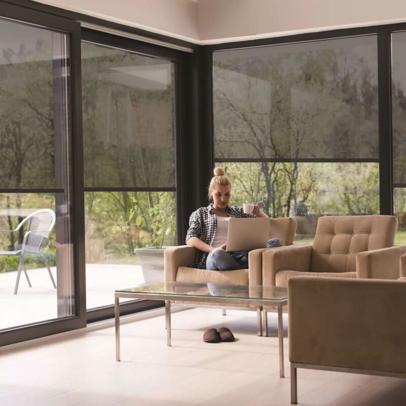 Store Enrouleur Yaheetech 250x160cm - Occultant Manivelle - Pour Balcon, Terrasse - Protection Solaire