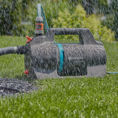 Gardena Gartenpumpe 5000 Silent Mit Saugschlauch-Set – Leise, Stark & Sparsam, 5000 L/h, 3,7 Bar, Inkl. 7 M Sauggarnitur