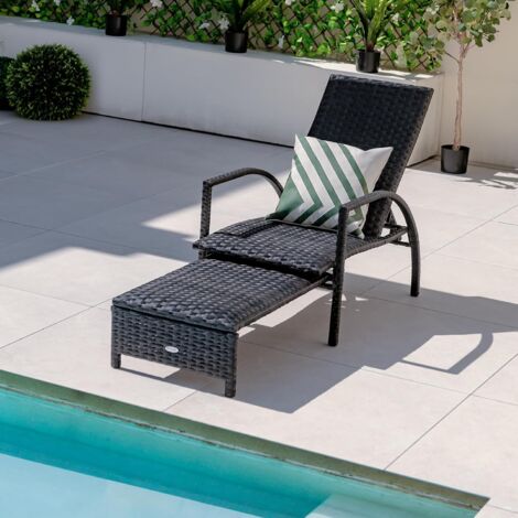 Outdoor Rattan Lounge Chair 5-Level Adjustable Chaise Lounger Wicker Recliner