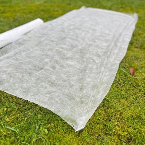 Set of 2 Fleece Garden Plant Frost Protection Sheets 2m x 20m + 10 Metal Pegs (20g/sqm)
