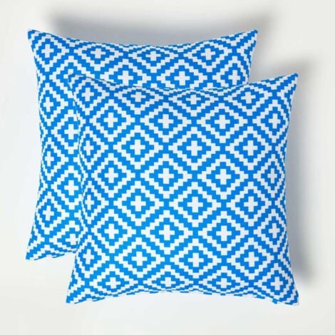 HOMESCAPES Blue Geometric Outdoor Cushion 45 x 45 cm, Set of