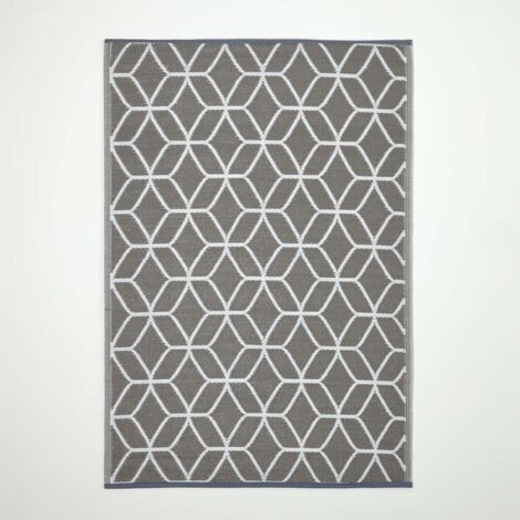 HOMESCAPES Grey and White Geometric Pattern Reversible Outdoor Rug