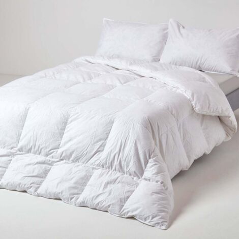 HOMESCAPES Duck Feather and Down 15 Tog Super King Size Winter Duvet