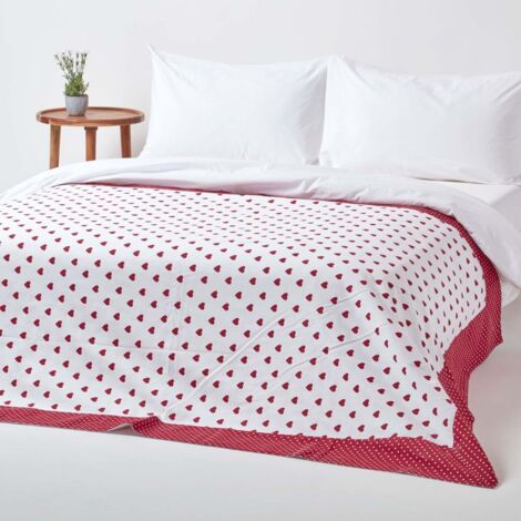 HOMESCAPES Cotton Red Heart Decorative Sofa Throw