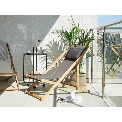 Folding lounge deals chair with cushion