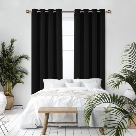 Lot de 2 Rideau Occultant Thermique Rideaux Occultants à Oeillets Isolation Lumineux Anti UV Noir - 106x160CM