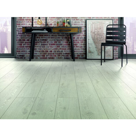 Eiffel Art Construction – Parquet stratifié 8 mm chêne coco – Dimensions 128,6 x 19,2 cm – Finition structure synchrone – Résistance AC5 – Pose Clip System 5G