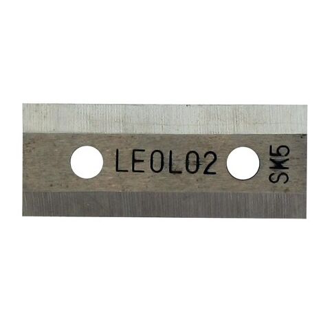 Couteau pour broyeur LAZER modèle XLZSHR2505 - WOLF modèles SD180E, SD200E, SD240E. Longueur: 64mm, Largeur: 25.5mm, Ø trou: 7mm, entraxe: 35mm. Remplace origine 7511-400, 7700-070, 383216.