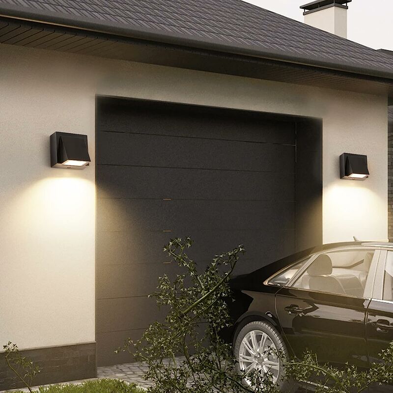 Dejaf Applique Da Esterno Led Parete, Lampada Da Esterno Moderno Luci Da  Esterno Parete IP65 Per Balcone,Garage,Portico,Via, Giardino,Decorazioni  Esterne Luce Illuminazione Calda(3000K) (3000K) : : Illuminazione