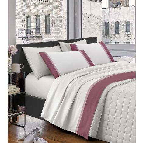 Completo Letto Lenzuola 100% Raso Di Cotone Con Balza Applicata Stampa Digitale Nel Lenzuolo Sopra E Federe Sotto Due Piazze Con Angoli Elastici Tinta Unita Rosa - Matrimoniale