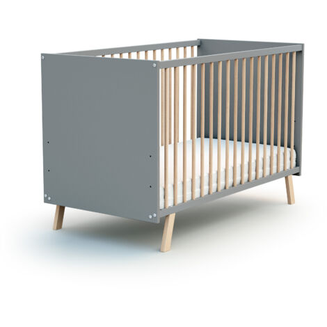 AT4 - Lit bébé en bois (1/3)