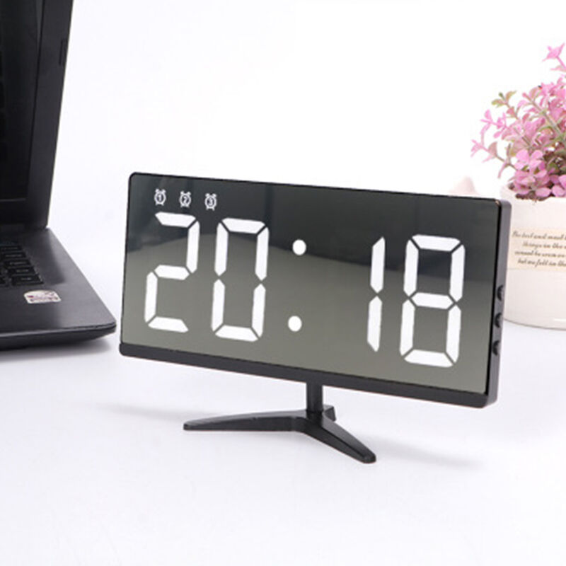  Reloj de pared digital con calendario perpetuo LED, reloj de pared  digital grande, reloj de escritorio de temperatura y humedad, reloj digital,  colgante de pared simple para habitación, (blanco) : Hogar