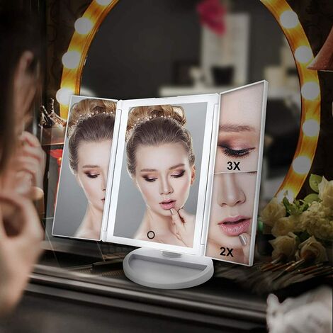 Miroir de maquillage éclairé à trois volets avec lumières LED et  grossissement 1X-2X-3X
