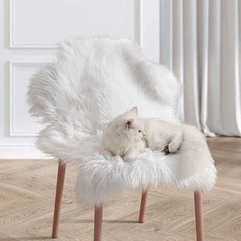 White deals shaggy chair