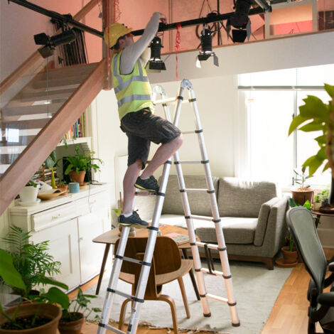 TolleTour Échelle télescopique de 2.5+2.5m en Aluminium . Multifonction échelle télescopique élevée d'échelle de loft de but télescopique noir