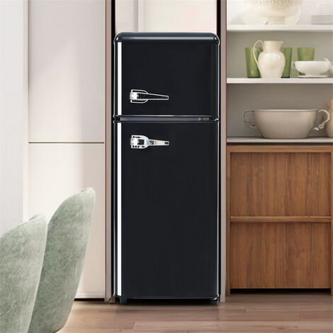 Réfrigérateur rétro au style du distributeur automatique avec