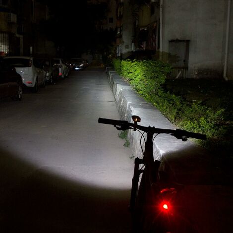 Luz trasera de bicicleta con señales de giro, control remoto inalámbrico,  impermeable, luz trasera de bicicleta recargable por USB, ultra brillante