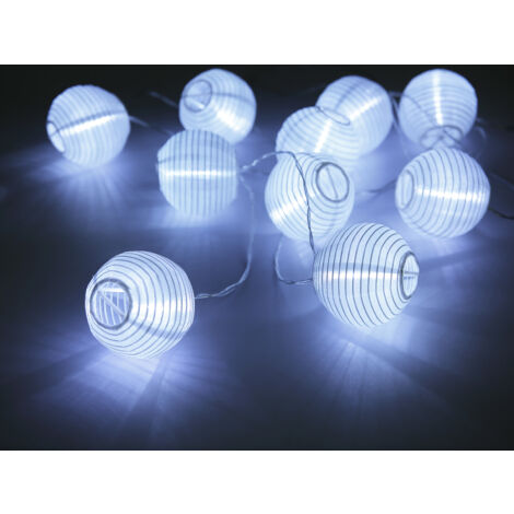 Solarbetriebene LED Outdoor Lichterkette mit 10 weißen Lampions, Länge 3 Meter
