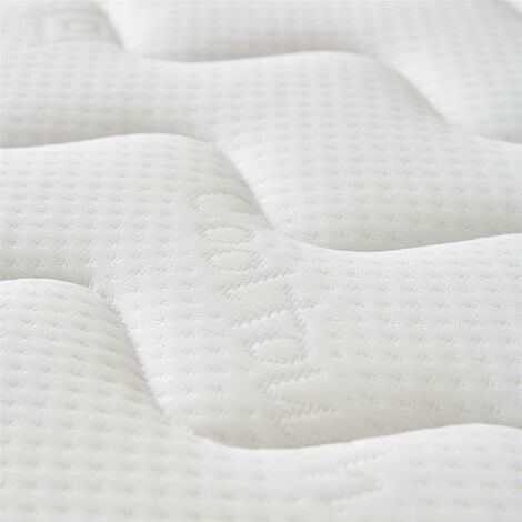 Starlight Beds - 2ft6 Small Single Mattress. Quilted Sprung Memory Foam ...