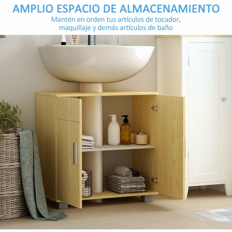 Interior de baño de casa con lavabo en gabinete de madera con