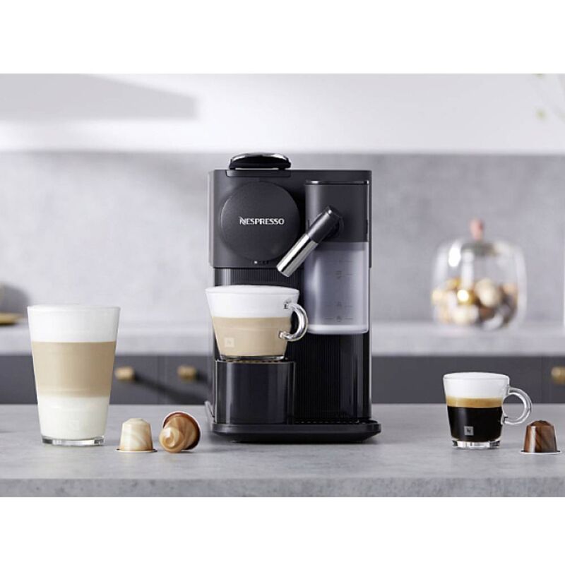 Acquistare De'Longhi Nespresso Lattissima One Bianco EN510 Macchina per  caffè in capsule su
