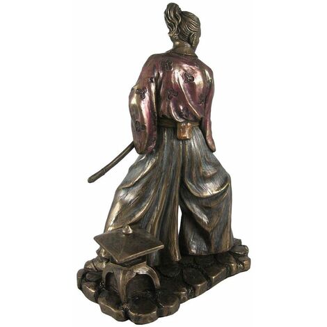 Statue Justitia Themis en résine aspect bronze 73 cm Statue Justitia Themis en résine aspect bronze 73 cm