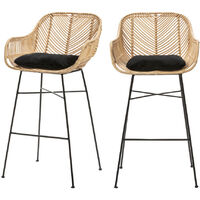 Drawer – Lot de 2 tabourets de bar en rotin naturel H68cm – Assise tressée à la main – Piètement métal noir – Coussin déhoussable et lavable