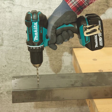 MAKITA Perceuse visseuse 18V LXT 2x3 Ah + 96 accessoires - DDF482FX1B