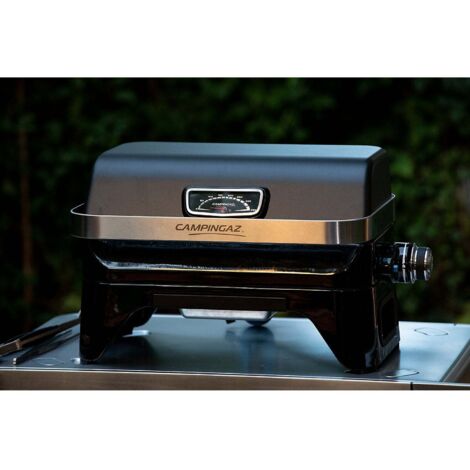 Campingaz Attitude Black Barbecue da Tavolo a Gas, 2 Bruciatori
