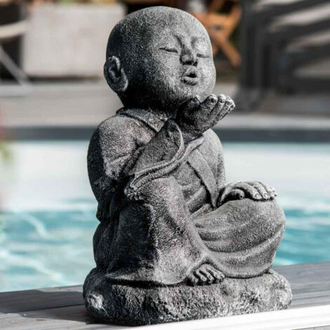 Estatua de jardín monje shaolín feliz con pátina gris 40 cm
