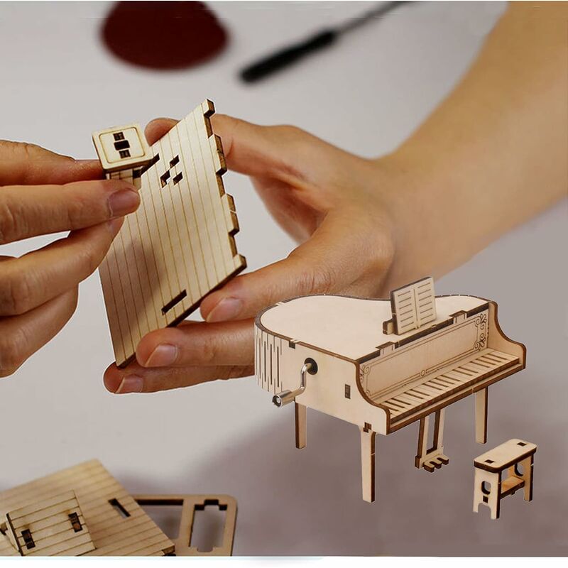 Boîte à musique de sculpture sur bois à manivelle pour enfants (piano) 1  pièces