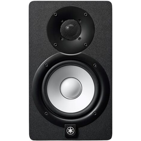 Yamaha HS5 Studio monitor nearfield bass-reflex a due vie bi-amplificato con woofer da 5” e tweeter a cupola da 1”. 45W LF oltre a sistema bi-amp 25W HF per amplificazione 70W ad alte prestazioni (1/4)