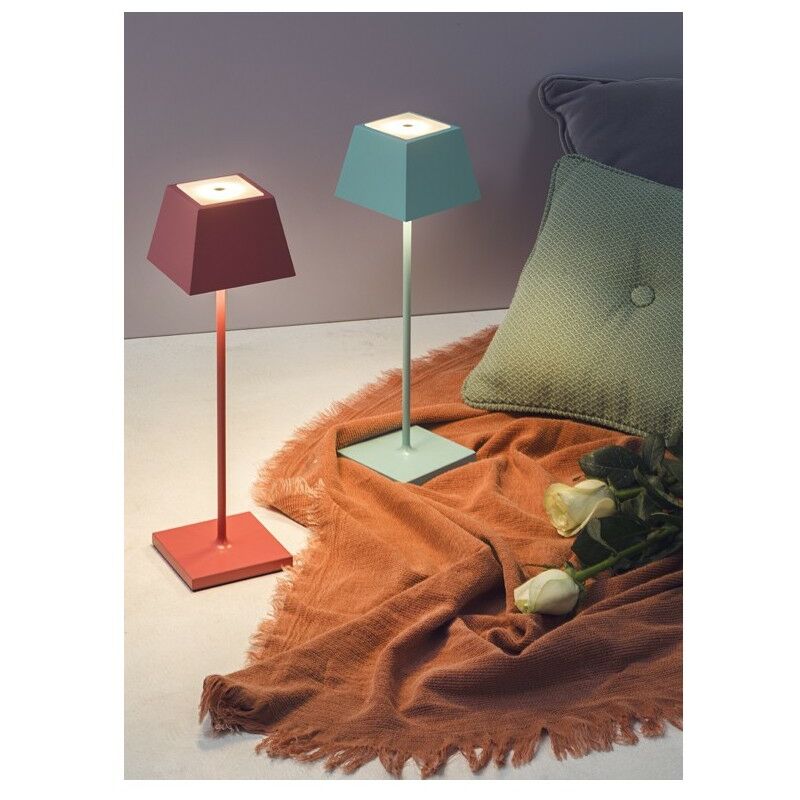 Lampada a led da tavolo Siesta bianca portatile e ricaricabile IP54