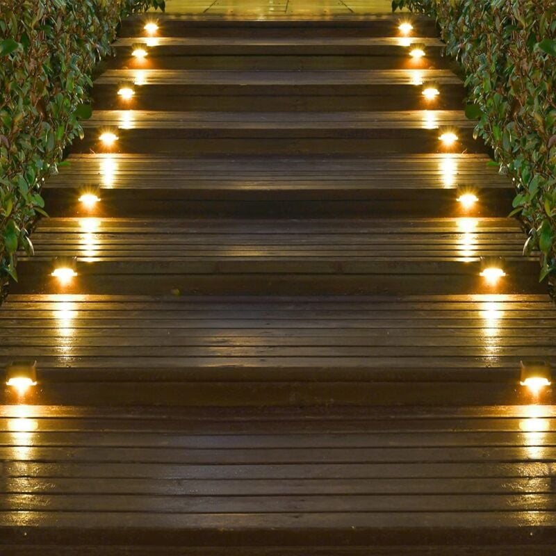 Solar deck deals step lights