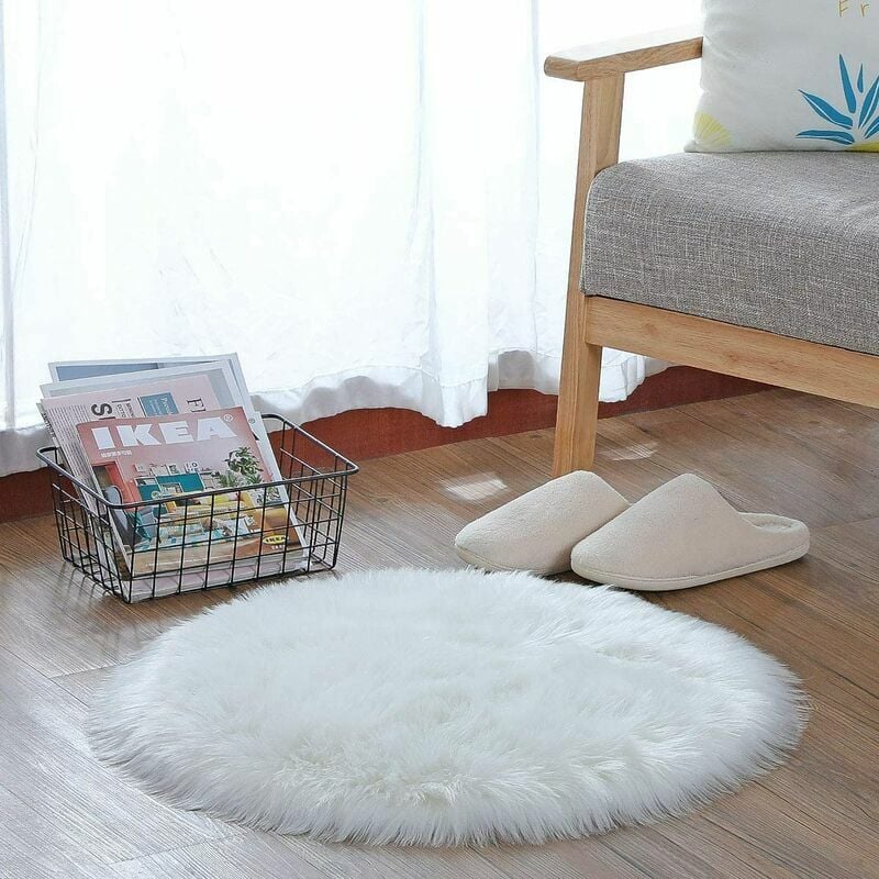 40 X 50cm / 15.7 X 19.6inch Heart Shape Small Faux Sheepskin Rug